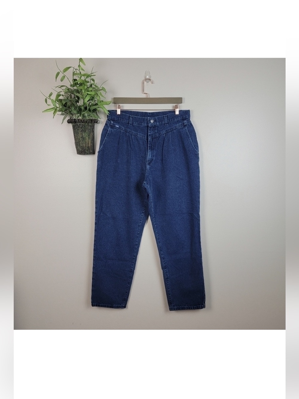 Lee 12 Vintage 80s High Rise Dark Wash Bareback Pleated Tapered Leg Mom Jeans